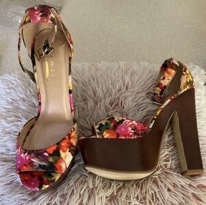 Floral Platform Heels